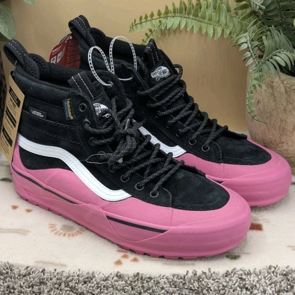 New Vans Otw High MTE Women's Size 9.5 Pink Black Winter Boots High Top Shoes